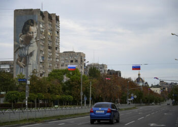 Басып алушылар Мариуполь тұрғындарын Ресей азаматтары ретінде жұмылдыру туралы ескертті