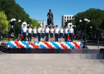 Херсон тұрғындары Ресей күнін мерекелеуге назардан тыс қалмады