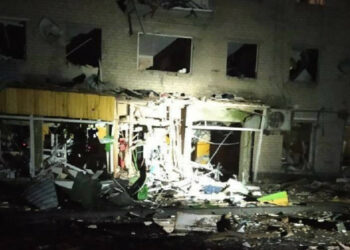 Изюмдегі үй қираған үйдің астынан 44 адамның мәйіті табылды