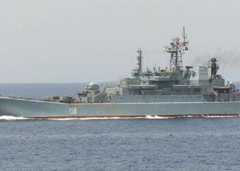 Ресей әскери корабльдері Одессадан шығып, Қырымға қоныс аударды