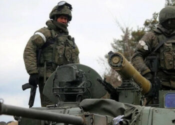 Ресей қолбасшылары өз әскерилерінің азық үлесін сатады