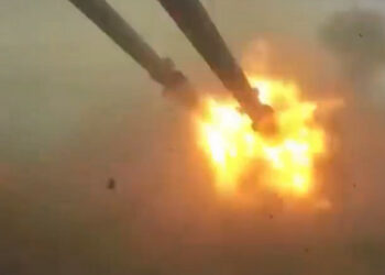 Ресей Украинада «вакуумдық» бомбаларды қолдануды растады