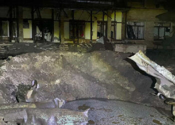 Ресейліктер Харьковтың бес ауданына соққы берді, зардап шеккендер бар