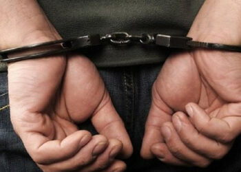 Ресейліктер украин тұтқынының анасынан ақша талап етеді, оны өлтіру қаупін төндіреді (видео)