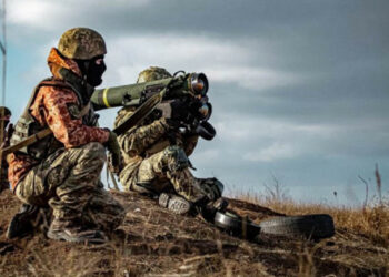 Украиналық жауынгерлер жаудың Луганск облысындағы бақылау-өткізу пунктін басып алушылармен бірге қиратты