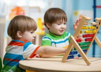 Львов мектептері мен балабақшалары тұрақты топтар режиміне ауыстырылды