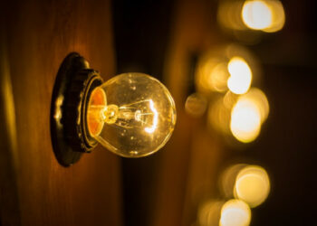 Молдовада Украинаға зымыран соққысы салдарынан электр энергиясының сөнуі басталды