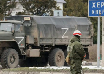 Орыс әскерилерінің басым бөлігі бейбіт тұрғындар ретінде Херсоннан қашып кетті