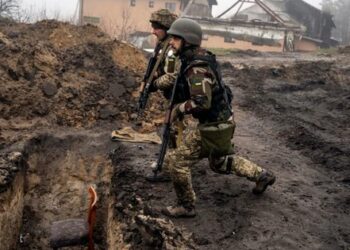 АҚШ Украинаға қарсы шабуылды қайта жарақтандыру аяқталғанға дейін кейінге қалдыруға кеңес береді