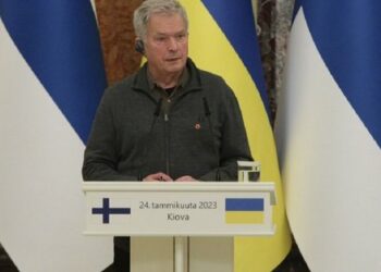 Финляндия украиналық әскерилерді Барыс танкілерін пайдалануға үйретуге дайын