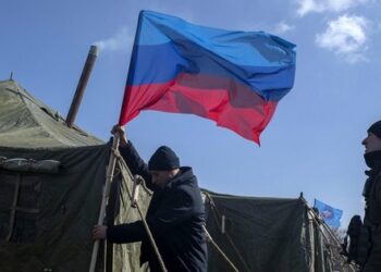 Ресей Донбастағы дөрекілік үшін жаңа ось жасауға тырысады