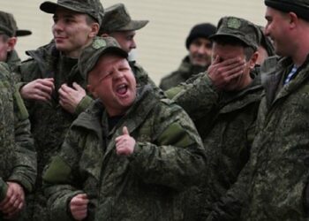 Ресейде командирлерге қатысты күрделі проблемалар бар – барлау