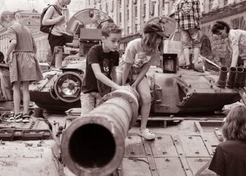 Мәңгiлiк әлем манифестi