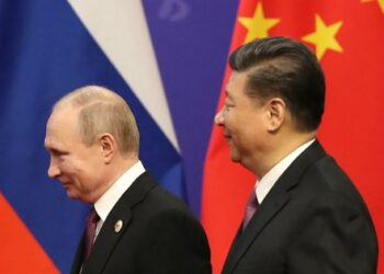 Қытай Ресей әскеріне көмектескені үшін айыптауларға жауап берді