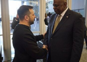 Зеленський закликав союзників тиснути на Росію без пауз