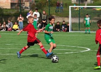 Батьки загиблого воїна з Нового Роздолу пожертвували гроші на спортмайданчик