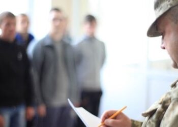 Мешканець Тернопільщини у суді скасував висновок ВЛК про придатність до військової служби