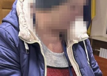 СБУ затримала 57-річну екс-вчительку, яка допомогла росіянам взяти у полон кількох українців
