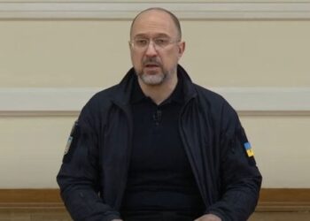 Шмигаль каже, що військову техніку на кордоні не блокують. Факти свідчать про протилежне