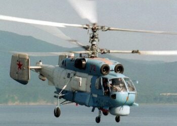 Російський військовий гелікоптер Ка-27 після вибуху впав у Чорне море