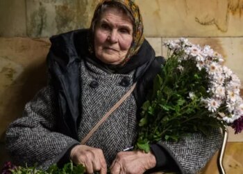 Відома київська квіткарка отримала квартиру замість знищеного росіянами будинку