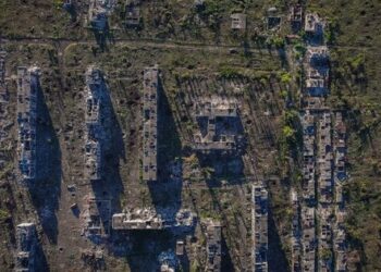 ЗМІ оприлюднили супутникові знімки захопленого окупантами мікрорайону у Часовому Ярі