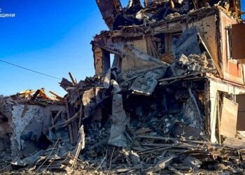 Росіяни атакували центр України крилатими та балістичними ракетами