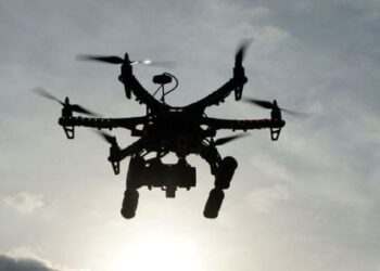 На Херсонщині росіяни скинули вибухівку на бригаду швидкої, є постраждалі