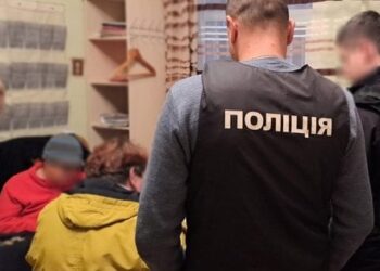 На Кіровоградщині за вимагання хабаря у паралізованого військового затримали посадовицю МСЕК