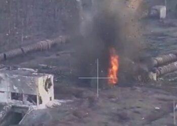 Росіяни біля Часового Яру підпалили колектор з сотнею загиблих