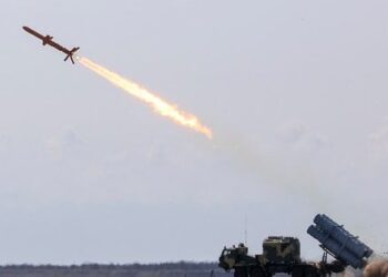 Велика Британія профінансує виробництво української зброї