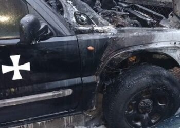 У Калуші невідомі спалили військовий автомобіль