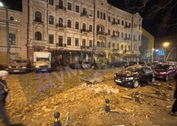 Росіяни ракетами атакували історичний центр Одеси, є постраждалі