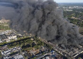 Литва звинуватила російську розвідку в вербуванні українців для підпалу складу ІКЕА у Вільнюсі