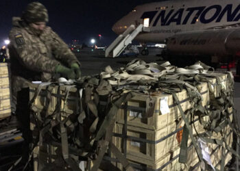 Dwa kolejne samoloty z bronią ze Stanów Zjednoczonych wylądowały w Kijowie