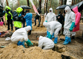 Policja znalazła trzy kolejne miejsca pochówku torturowanych Ukraińców w obwodzie charkowskim