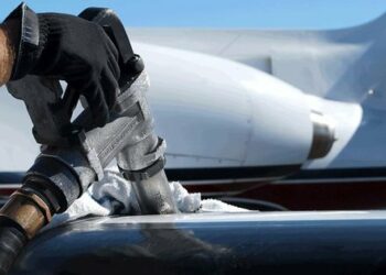 Через недбалість військового ЗСУ втратили майже 90 тонн авіапалива