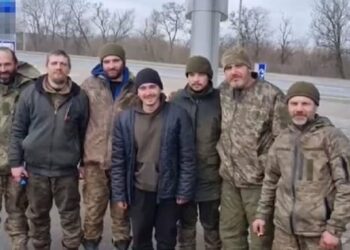 Україна повернула з російського полону ще 12 людей