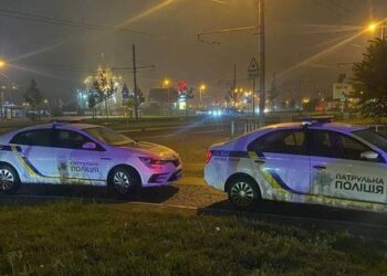 У Львові озброєний пістолетом правоохоронець напав на військового