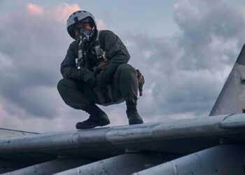 Боррель заявив про початок навчань українських пілотів на винищувачах F-16