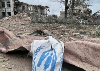 Росіяни вдарили авіабомбою по Оріхову під час видачі гуманітарної допомоги