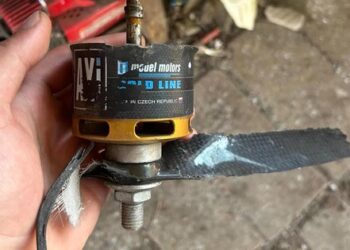 В російських дронах-камікадзе «Ланцет» знайшли чеські двигуни