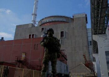 Росіяни провели навчання з важкою технікою на території Запорізької АЕС