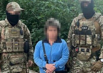 СБУ затримала мешканку Торецька, яка була навідницею в росіян під Бахмутом