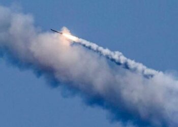 Внаслідок ракетних ударів частина Рівненщини залишилась без електропостачання