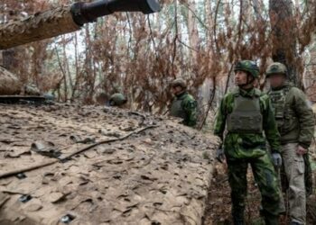 Головнокомандувач Збройних сил Швеції відвідав українських бійців на східному фронті