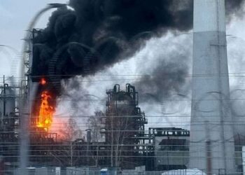 Росія збільшила імпорт бензину з Білорусі через українські атаки на НПЗ