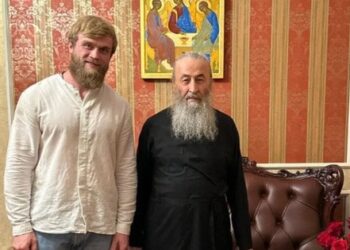 Журналісти викрили співпрацю депутата Артема Дмитрука з підозрюваним у держзраді кліриком УПЦ МП