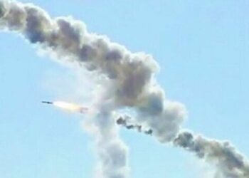 Росіяни вдарили ракетами по Чернігову, є загиблі та поранені