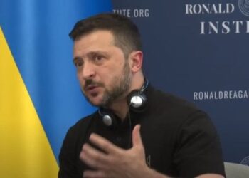 Україні потрібно 128 літаків F-16 для рівних сил із Росією в небі, – Володимир Зеленський
